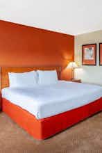 Hotel AmericInn Willmar photo 1