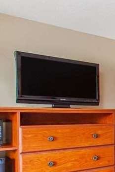 Hotel AmericInn by Wyndham Willmar photo 4