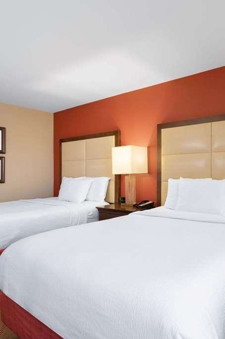 Hotel La Quinta Inn & Suites by Wyndham Pigeon Forge photo 2