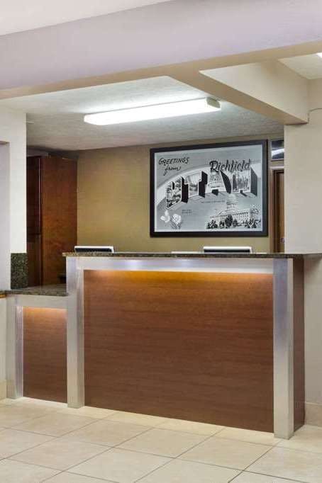 Hotel Super 8 by Wyndham Richfield UT photo 5