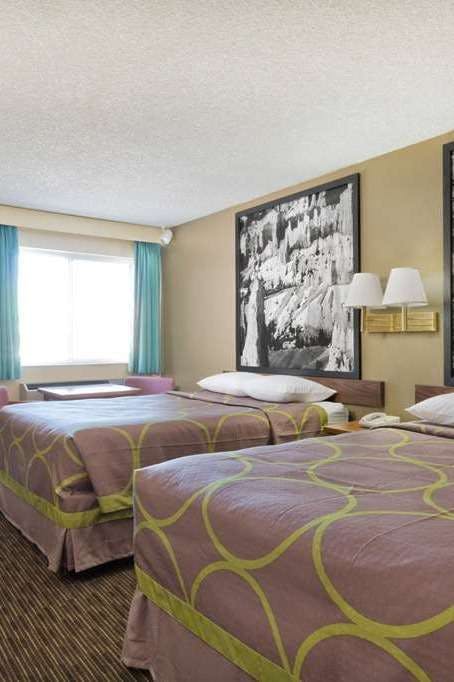Hotel Super 8 by Wyndham Richfield UT photo 2