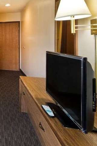 Hotel Super 8 by Wyndham Richfield UT photo 3