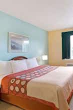 Hotel Super 8 Salisbury photo 3