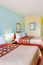Hotel Super 8 Salisbury photo 4