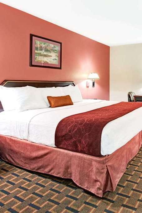 Hotel Days Inn by Wyndham Dallas Plano photo 1