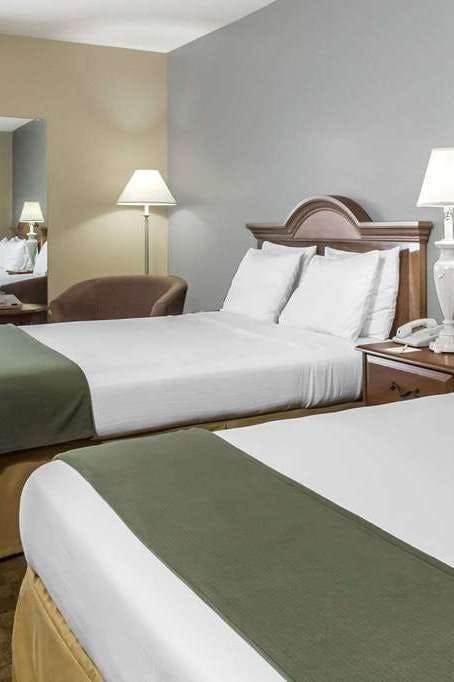 Hotel Days Inn by Wyndham Selma photo 2