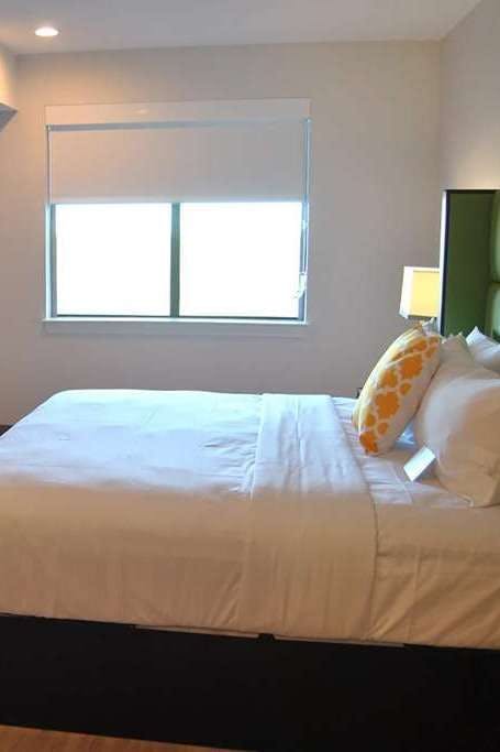 Hotel Wyndham Garden College Station photo 1