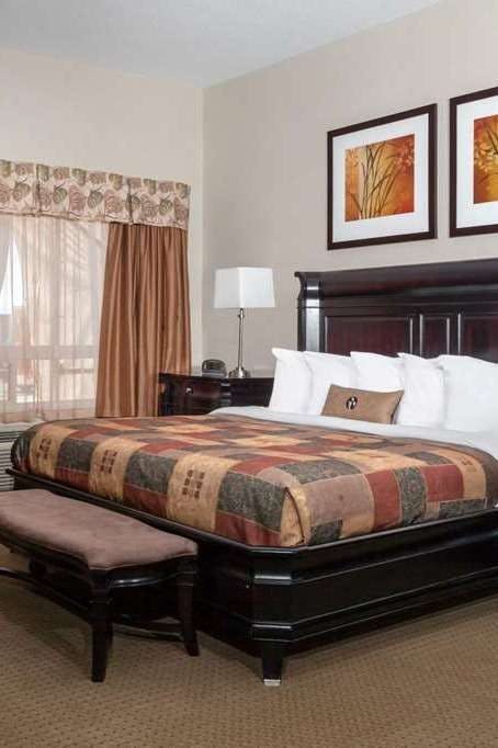 Hotel Ramada Weyburn photo 1