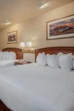 Hotel Flying Saddle Resort photo 2