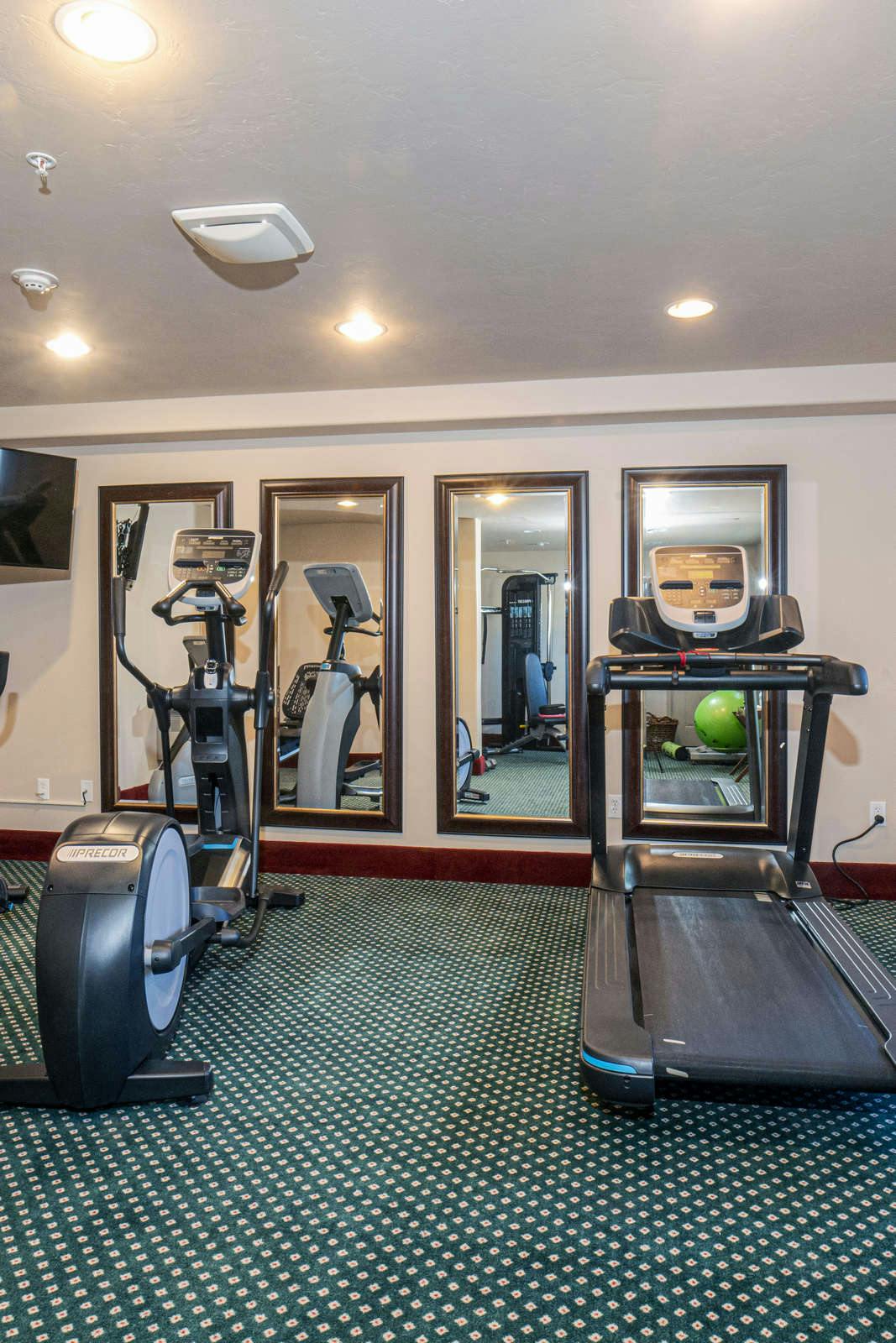 Hotel Flying Saddle Resort photo 5