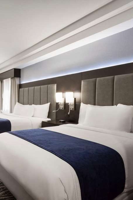 Hotel Days Inn & Suites by Wyndham Houston Hobby Airport photo 1