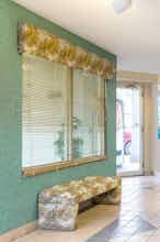 Hotel Super 8 Golden photo 3