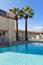 Hotel Travelodge Redding CA photo 5
