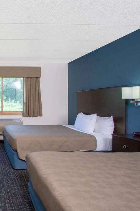 Hotel AmericInn by Wyndham Hayward photo 2