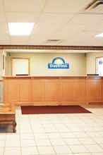 Hotel Days Inn by Wyndham Lake City I-75 photo 5
