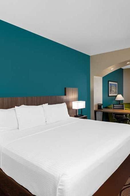 Hotel La Quinta Inn & Suites by Wyndham Midland North photo 1