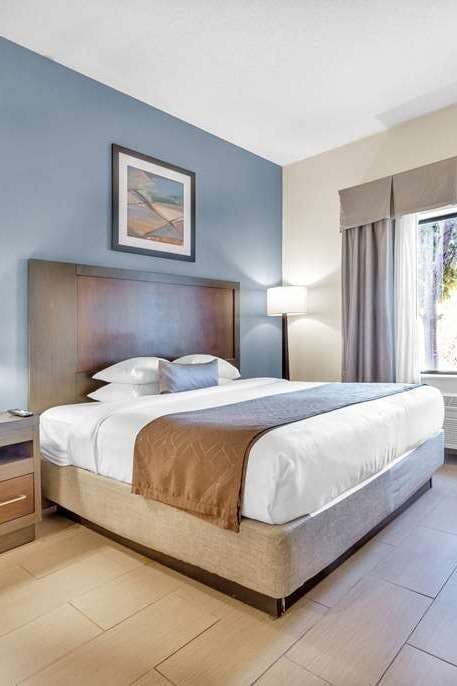 Hotel Wingate by Wyndham Chicago Schaumburg photo 1