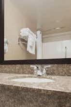 Hotel Wingate Chicago Schaumburg photo 5