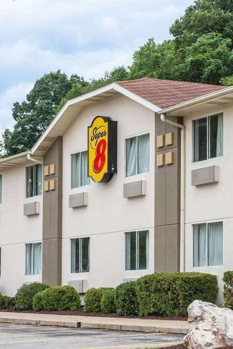 Hotel Super 8 by Wyndham Pittsburgh/Monroeville photo 4