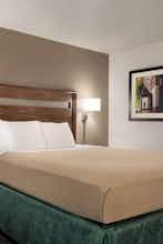 Hotel Baymont Buffalo photo 1