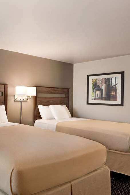 Hotel Baymont Buffalo photo 3