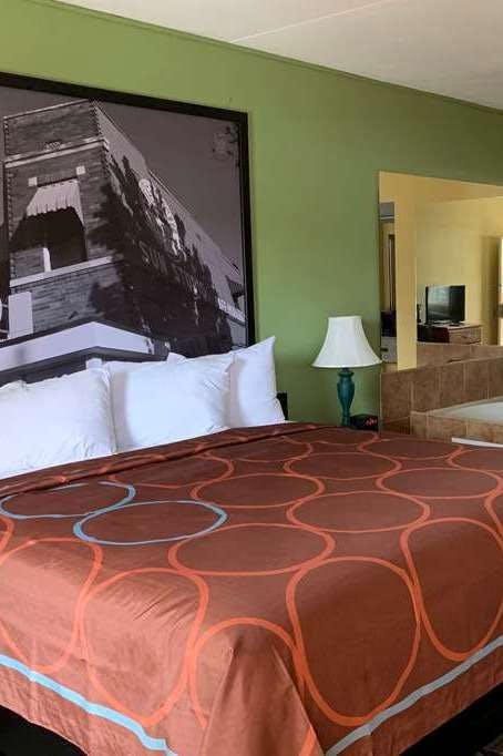 Hotel Super 8 by Wyndham Nashville Near Downtown / I-40 photo 1