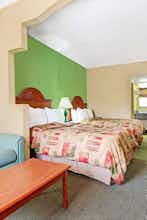 Hotel Super 8 Nshvle I40 photo 3