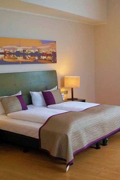 Hotel Wyndham Duisburger Hof photo 2