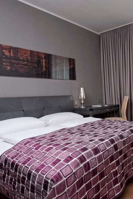 Hotel Wyndham Duisburger Hof photo 1