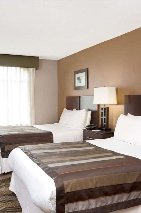 Hotel Wingate by Wyndham Raleigh Durham / Airport photo 2