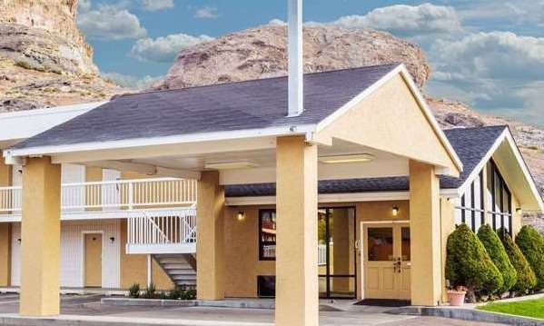 Super 8 by Wyndham Wendover