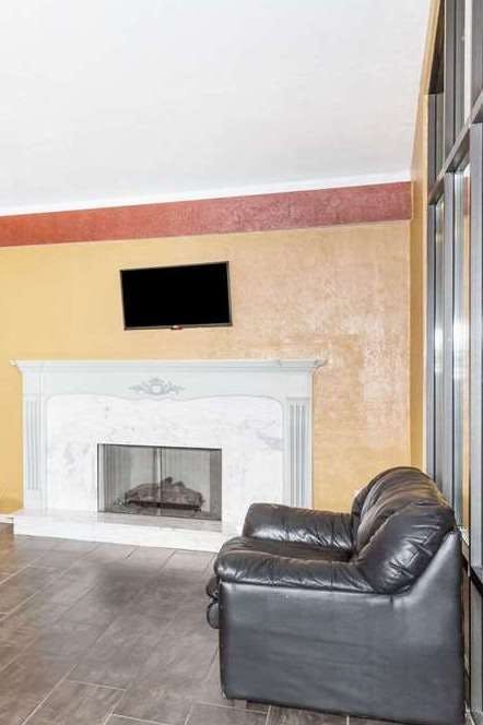 Hotel Super 8 by Wyndham Wendover photo 5