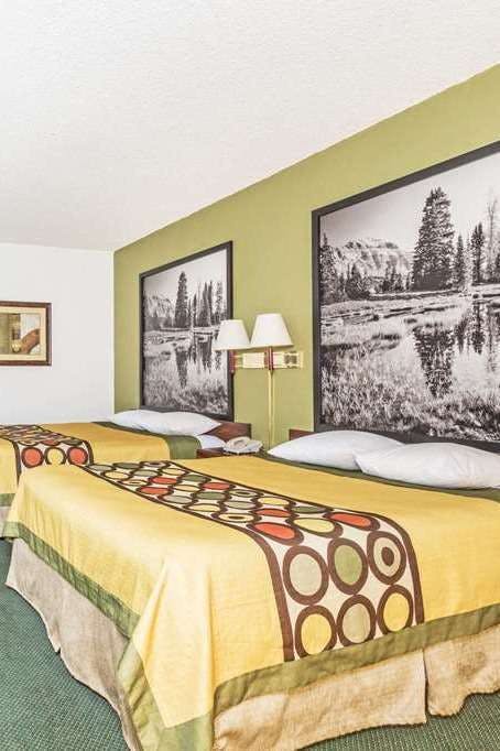 Hotel Super 8 by Wyndham Wendover photo 2