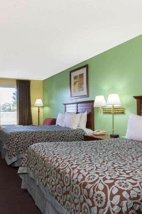 Hotel Days Inn Lamont/Monticello photo 2