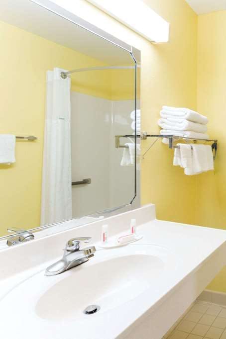 Hotel Days Inn Lamont/Monticello photo 4