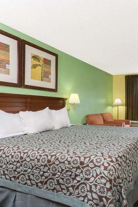 Hotel Days Inn Lamont/Monticello photo 1