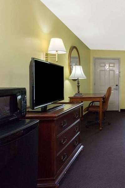 Hotel Days Inn Lamont/Monticello photo 3