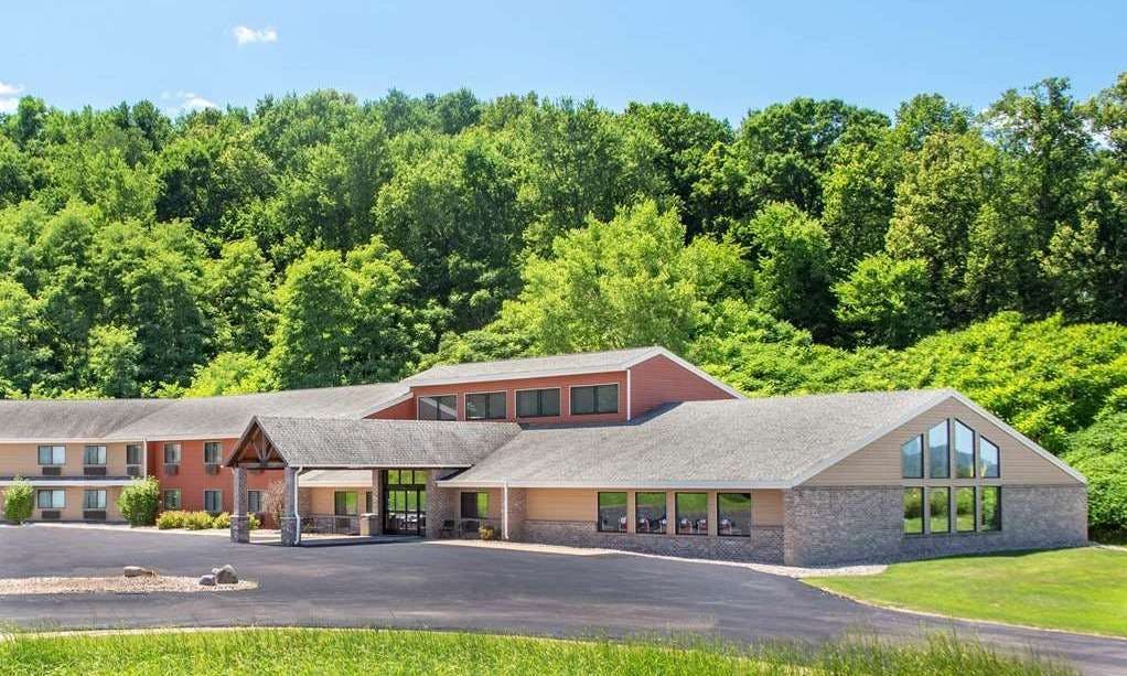 AmericInn West Salem