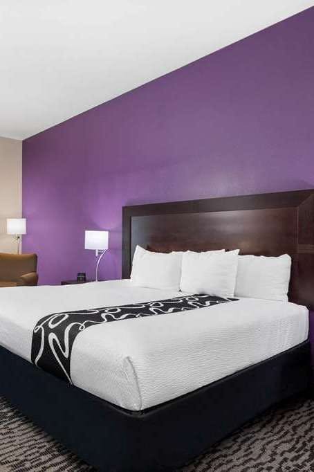 Hotel La Quinta Inn Ste HSV AP photo 1