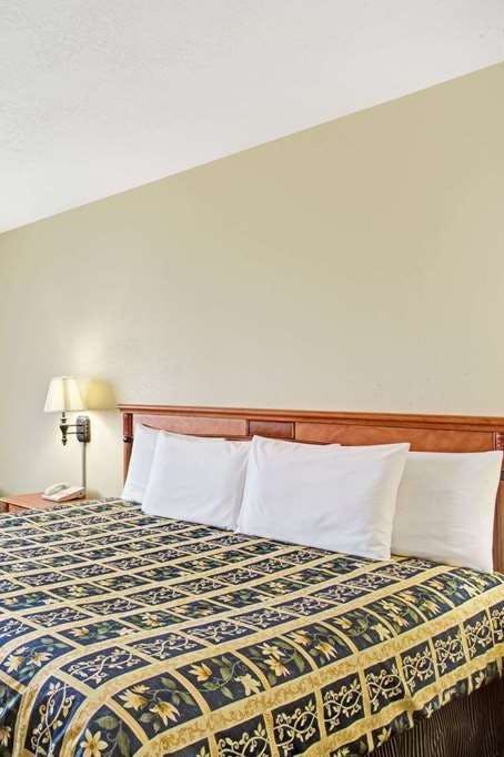 Hotel Days Inn Brigham City photo 1