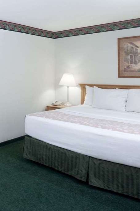 Hotel Baymont Coeur d Alene photo 1