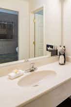 Hotel La Quinta Inn Ste Spectrum photo 4