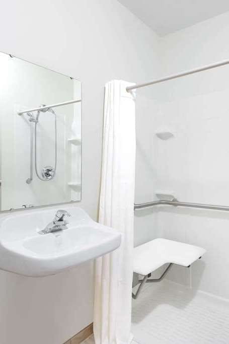 Hotel Hawthorn Akron/Seville photo 3