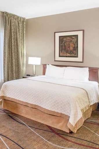 Hotel Hawthorn Extended Stay by Wyndham Bloomington photo 1