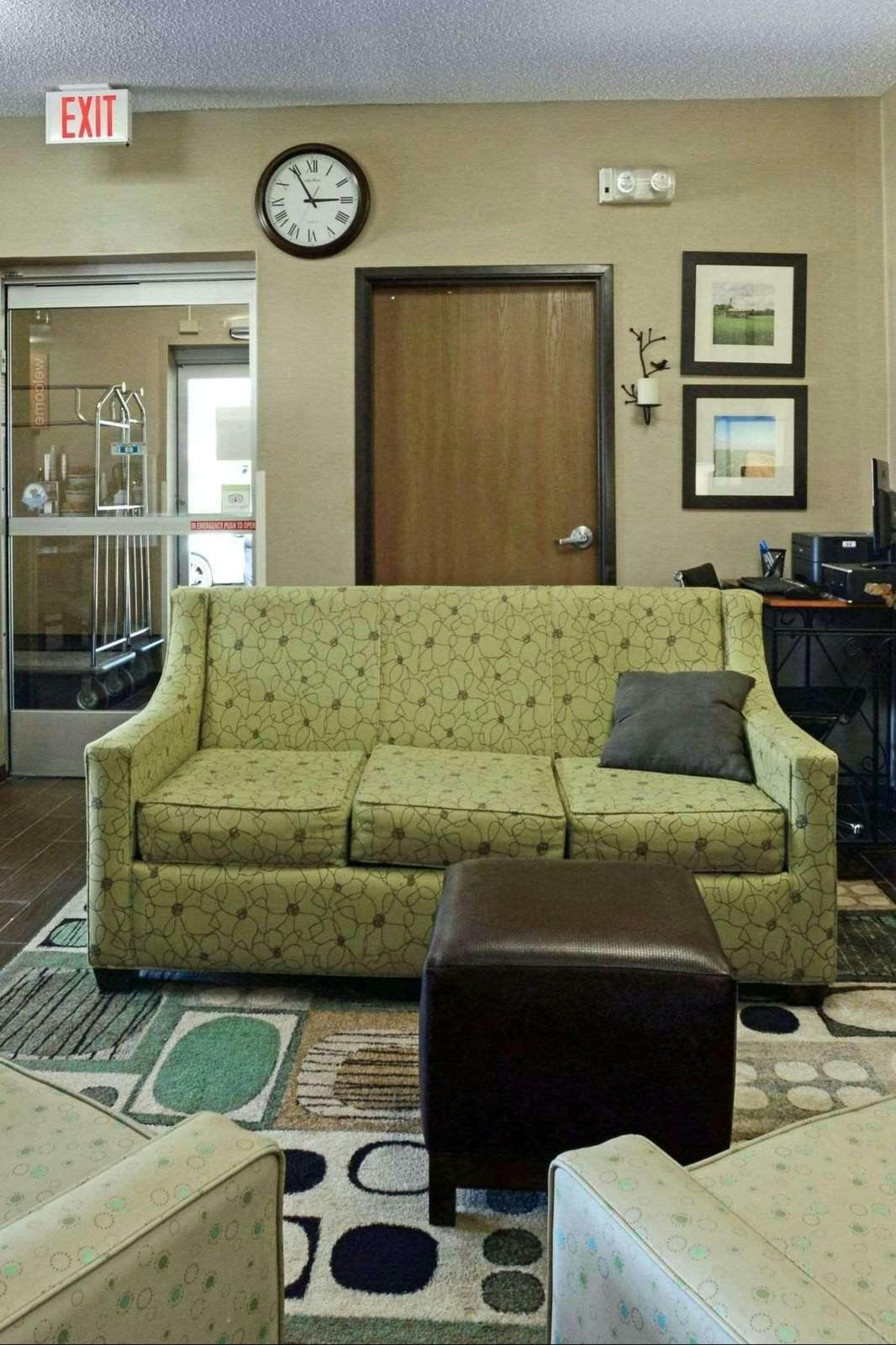 Hotel AmericInn by Wyndham Quincy photo 4