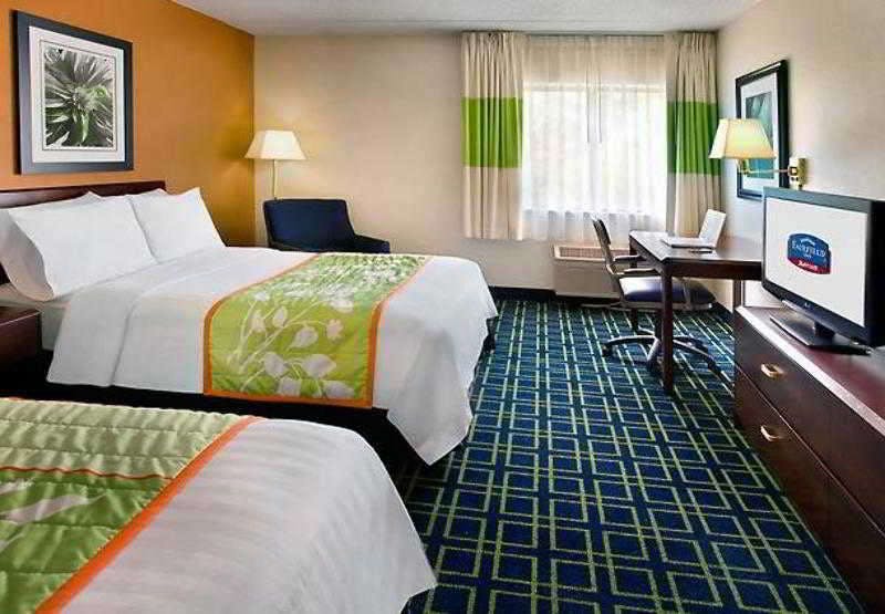 Hotel Fairfield Inn Portsmouth Seacoast photo 1