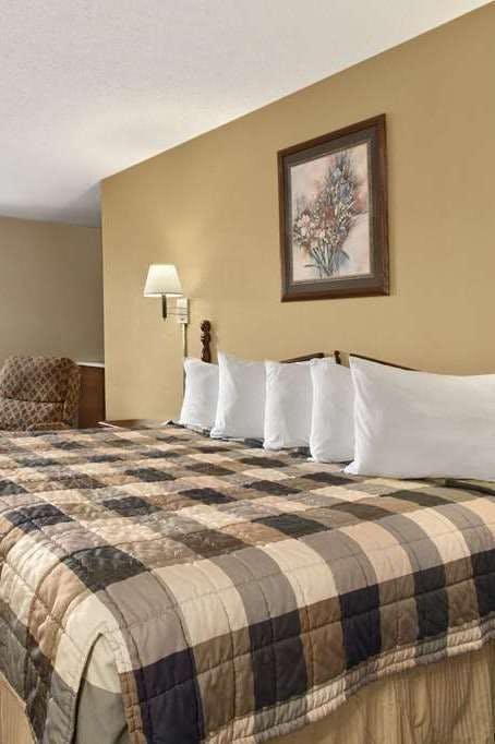 Hotel Days Inn by Wyndham Sheridan photo 1