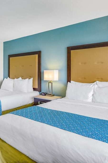 Hotel Wyndham Garden Kenosha photo 3