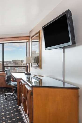 Hotel The Antlers, A Wyndham Hotel photo 3