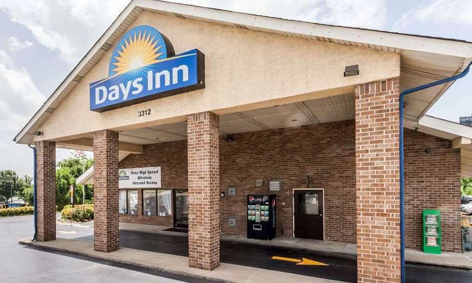Days Inn By Wyndham Nashville North/Opryland Area